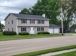 2721-2721A Bowen St #2721, Oshkosh, WI 54901