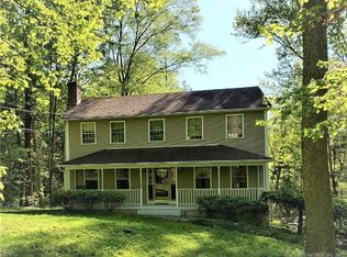201 N Moodus Rd, Moodus, CT 06469