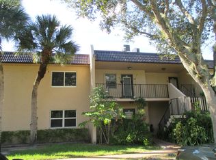 112 Lake Constance Dr, West Palm Beach, FL 33411