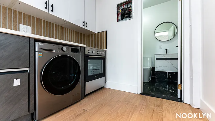 Rented by Nooklyn NYC LLC | media 13