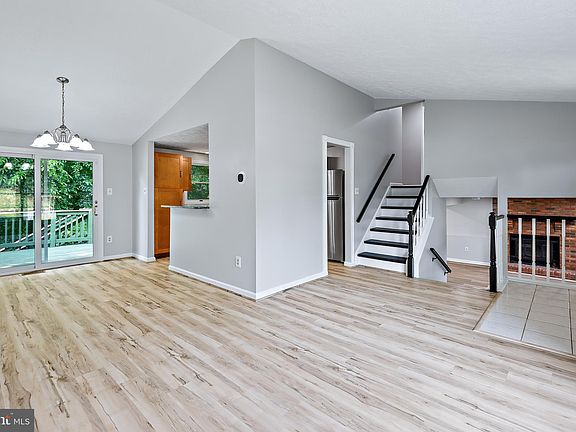4th image of 7012 Upper Mills Cir