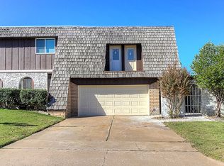6118 S Lakewood Ave, Tulsa, OK 74136