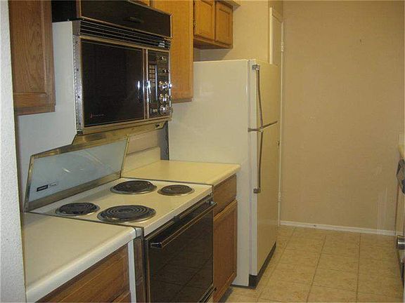 5th image of 224 Wilcrest Dr #224