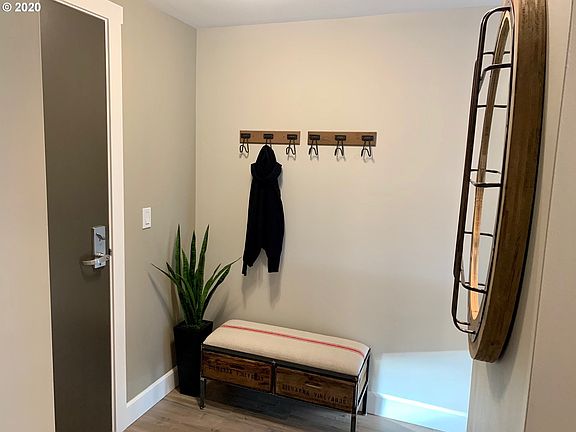 3rd image of 701 Columbia St APT 311