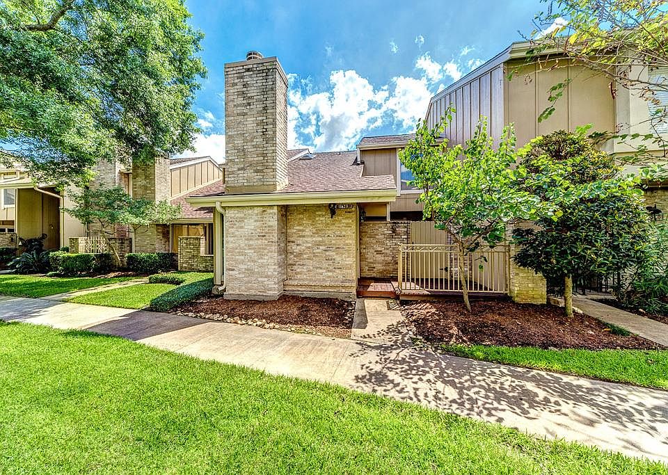 1st image of 11623 Village Place Dr #186