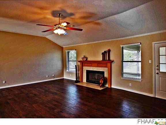 5th image of 4004 Carolyn Dr