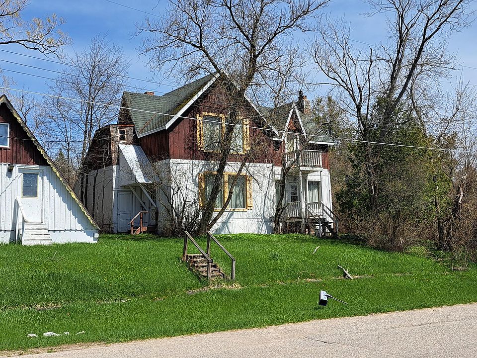 165 E John St, Pickford, MI 49774 Zillow