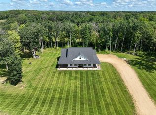 21 279th St, Osceola, WI 54020