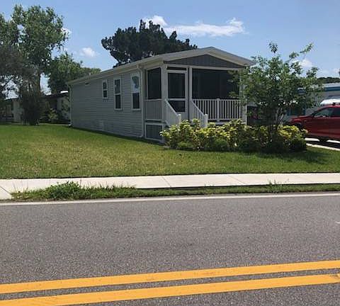 3rd image of 959 Laura St
