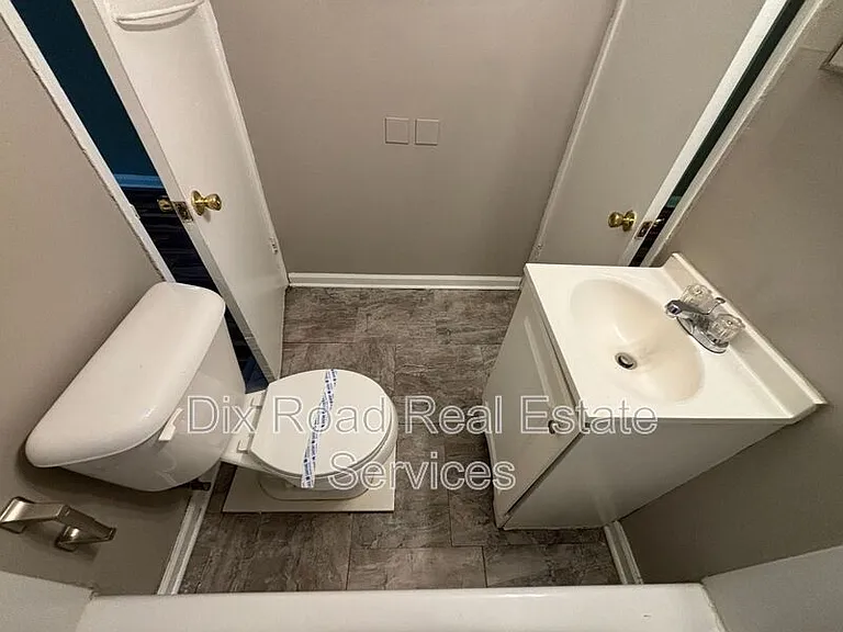 3121 Gobel Ave #3 — Photo 12
