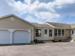 9100 E South Circle Dr, Churubusco, IN 46723