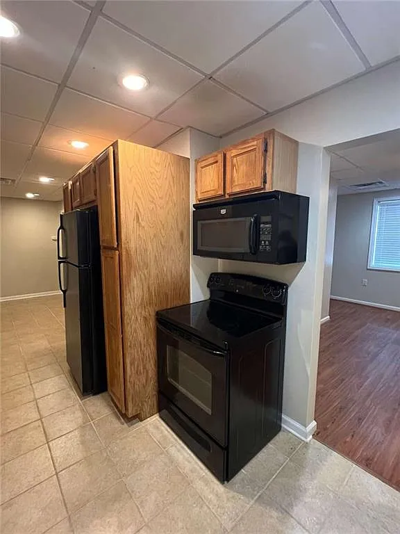 1 bed, 1.5 bath, $1,350 — Photo 3