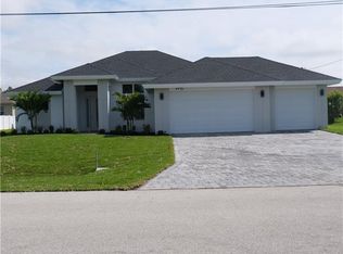 3915 SW 15th Pl, Cape Coral, FL 33914