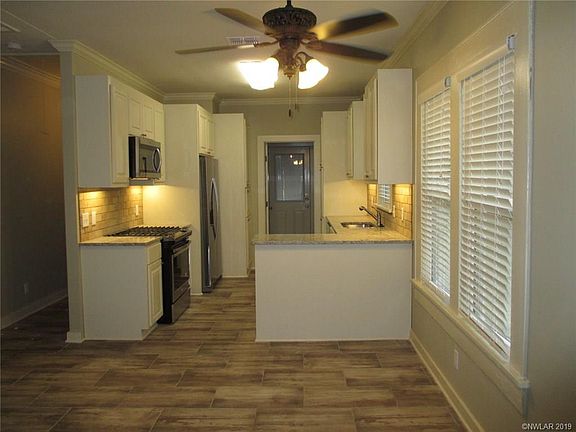 5th image of 630 College St