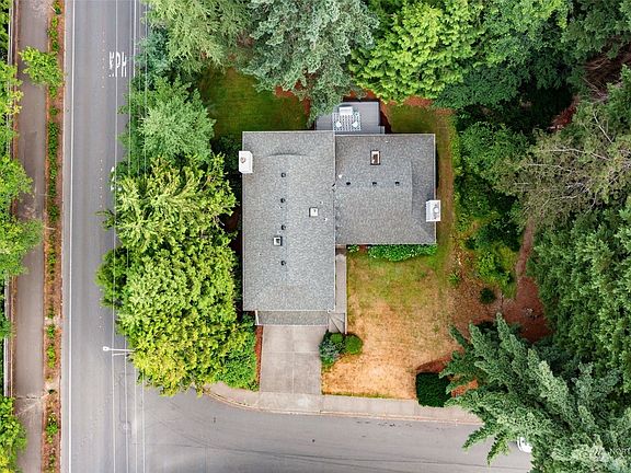 2nd image of 16717 SE 19th Street