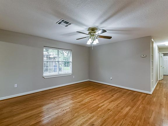 5th image of 3215 Schroeder Ave