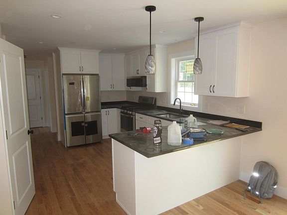 2nd image of 11 Wellington Court