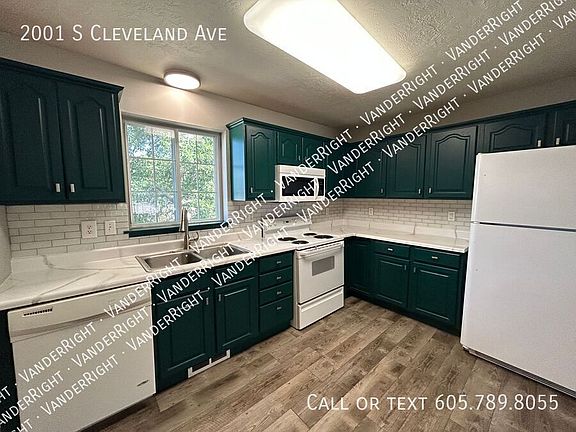 2nd image of 2001 S Cleveland Ave