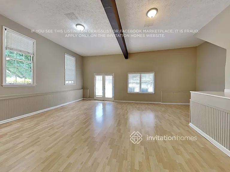 1465 Lake Lucerne Rd SW — Photo 6
