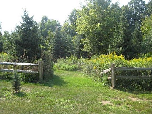 3rd image of W6067 Whispering Ln