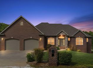 94 Ashwood Lane, Branson West, MO 65737
