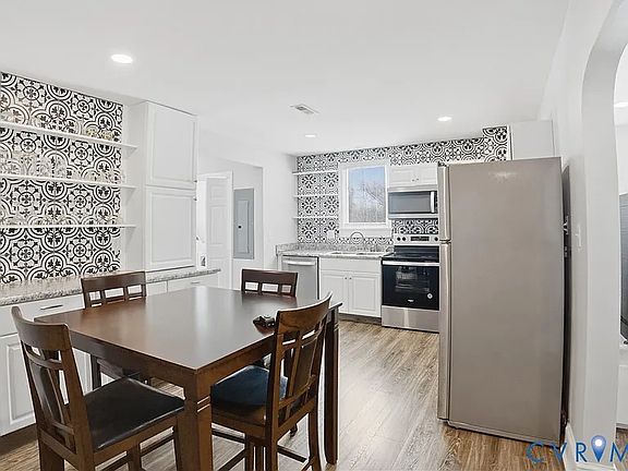 4th image of 308 Maple Ln