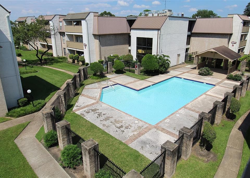 1st image of 8519 Hearth Dr #36