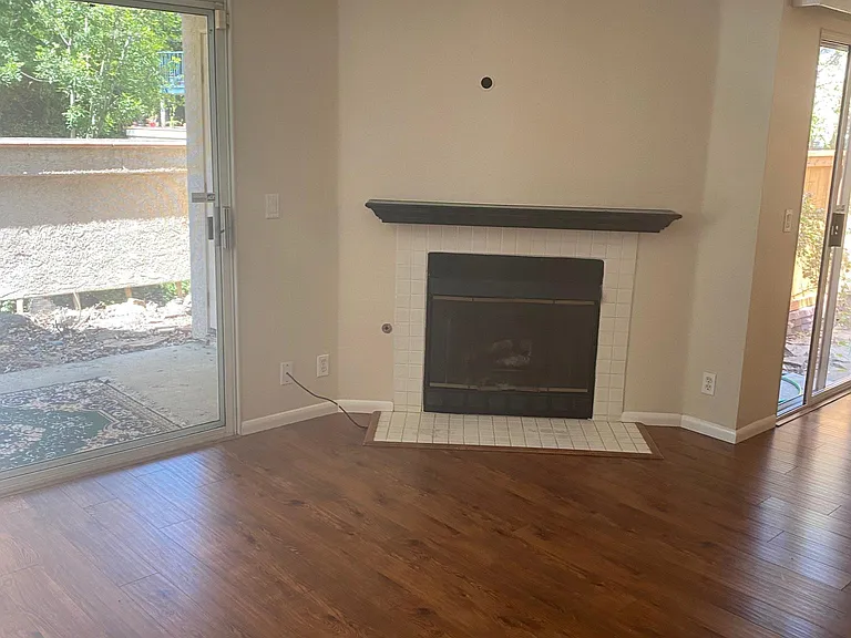 11353 Avenida De Los Lobos #E — Photo 15