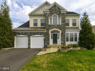 3391 Oakham Mount Dr, Triangle, VA 22172