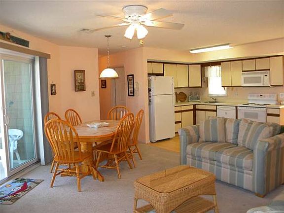 2nd image of 33 36th St APT 3C