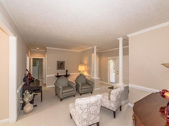 Spur Place - Living Room