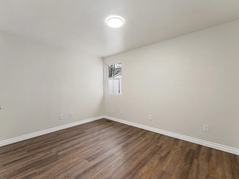1330 Beverly Rd — Photo 13