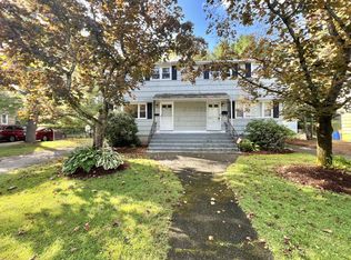 34 Charles Rd #34, Winchester, MA 01890