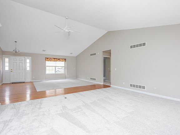 4th image of 2911 Wooded Vista Ct