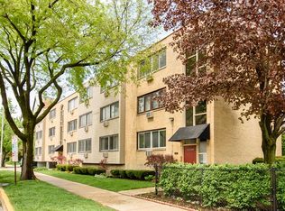 640 Lake St APT 1E, Oak Park, IL 60301