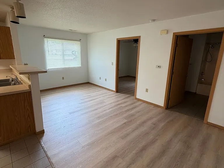 4300 Fireclay Ct — Photo 11