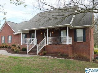 1403 67th St NW, Fort Payne, AL 35967