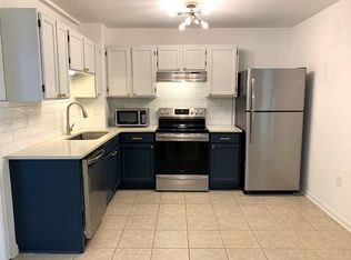 210 Red Cross St #210L, Wilmington, NC 28401