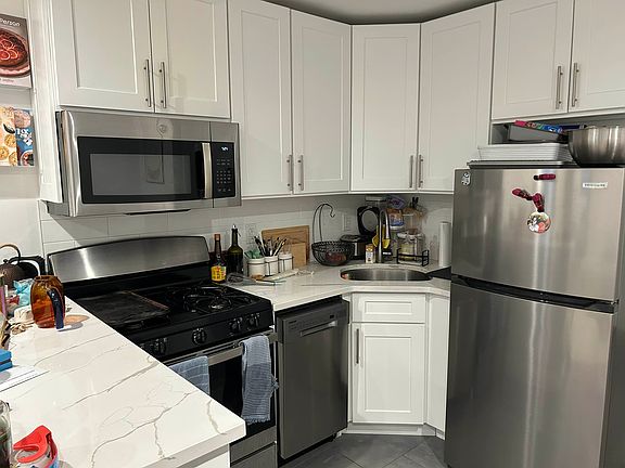 2nd image of 348 E 58th St APT 2D