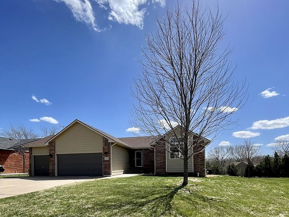 1st image of 1119 Forrest Glenn Dr