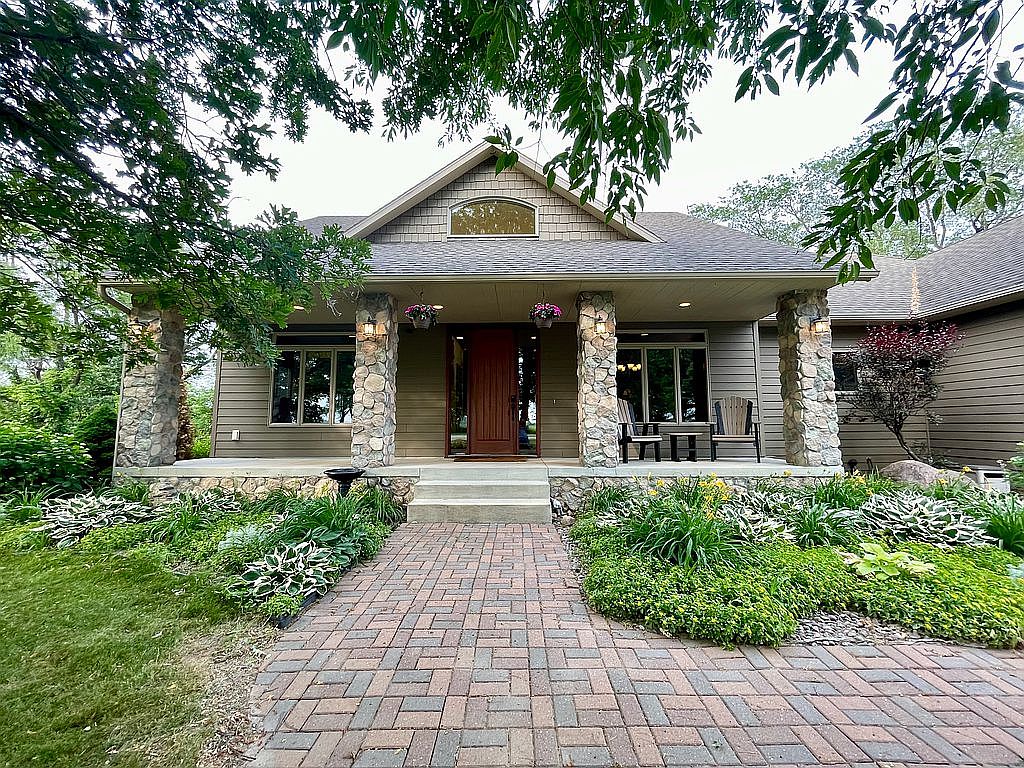 25546 885th Ave, Austin, MN 55912 | Zillow