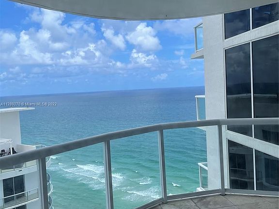 4th image of 18671 Collins Ave APT 2002