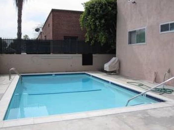 2nd image of 266 S El Molino Ave APT 8