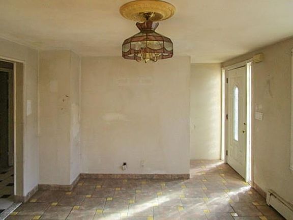 5th image of 36 Florence St