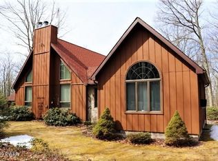 162 E Beaver Dam Rd, Tafton, PA 18464