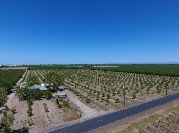 17751 Mello Rd, Ripon, CA 95366