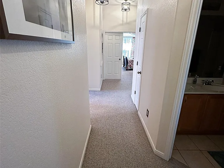 2121 Settlers Park Loop — Photo 11
