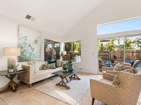 4th image of 118 Burwood Way