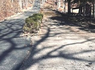 21 Wicks Manor Dr, Danbury, CT 06810