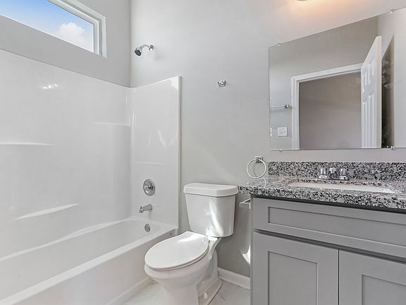 5th image of 2823 Amelia St #2823